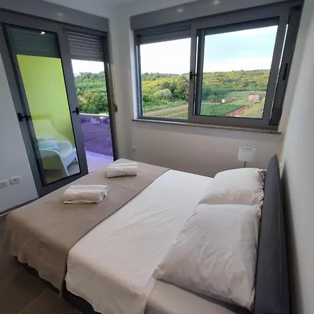 Hana Apartment