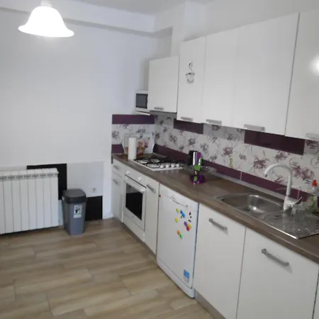 Hana Apartment